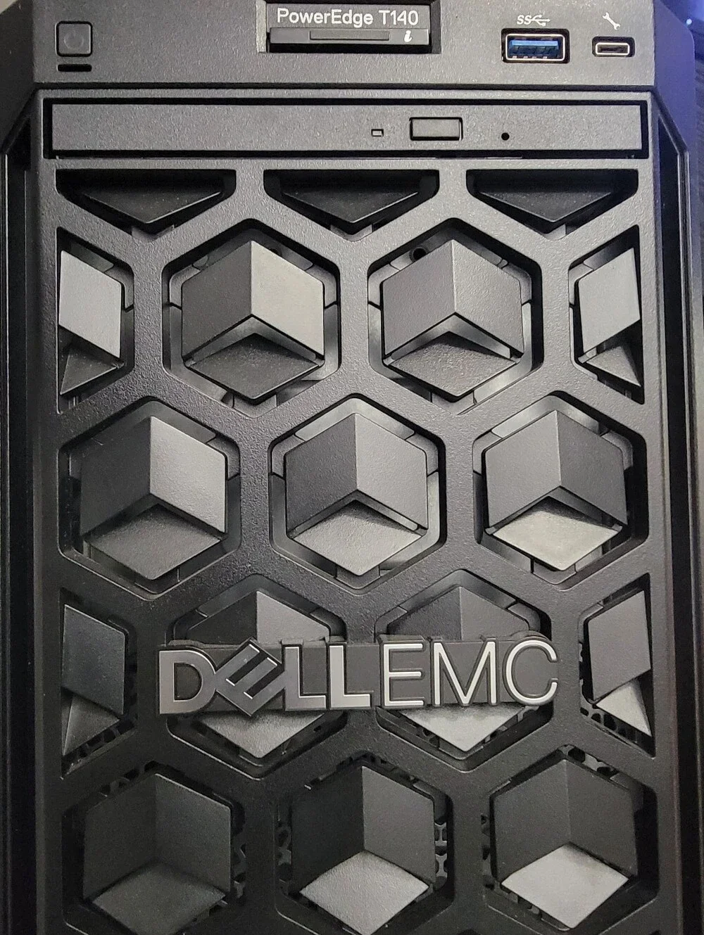 Dell EMC PowerEdge T140 Tower Server - Black